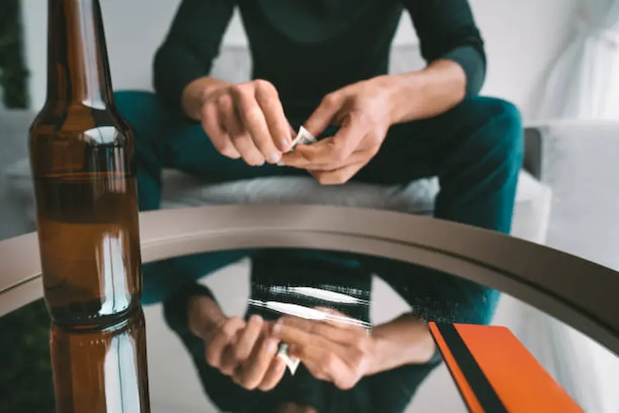 A-patient-receives-a-cocaine-addiction-treatment-session-in-Riyadh-at-the-Rehabilitation-Center.webp